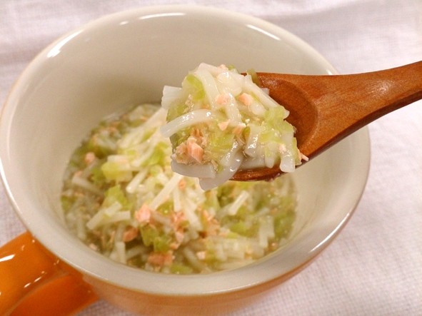 Salmon Udon Noodles with Thickened Sauce